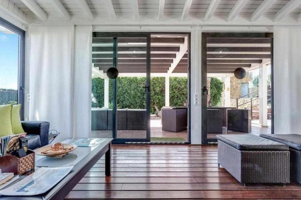 Villa Cobas Con Piscina Y Privada Triquivijate Exteriör bild